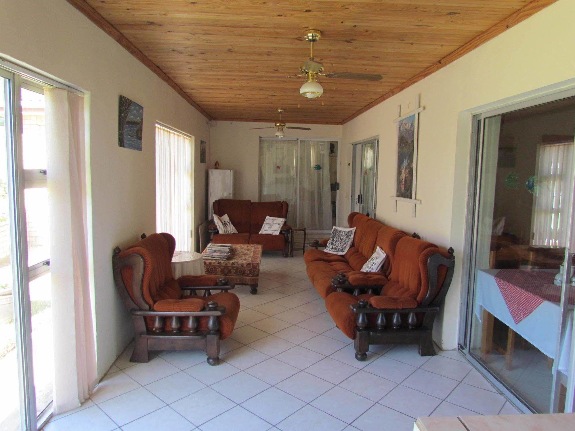 Blue Horizon Bay Guest House Van Stadensriviermond Bagian luar foto