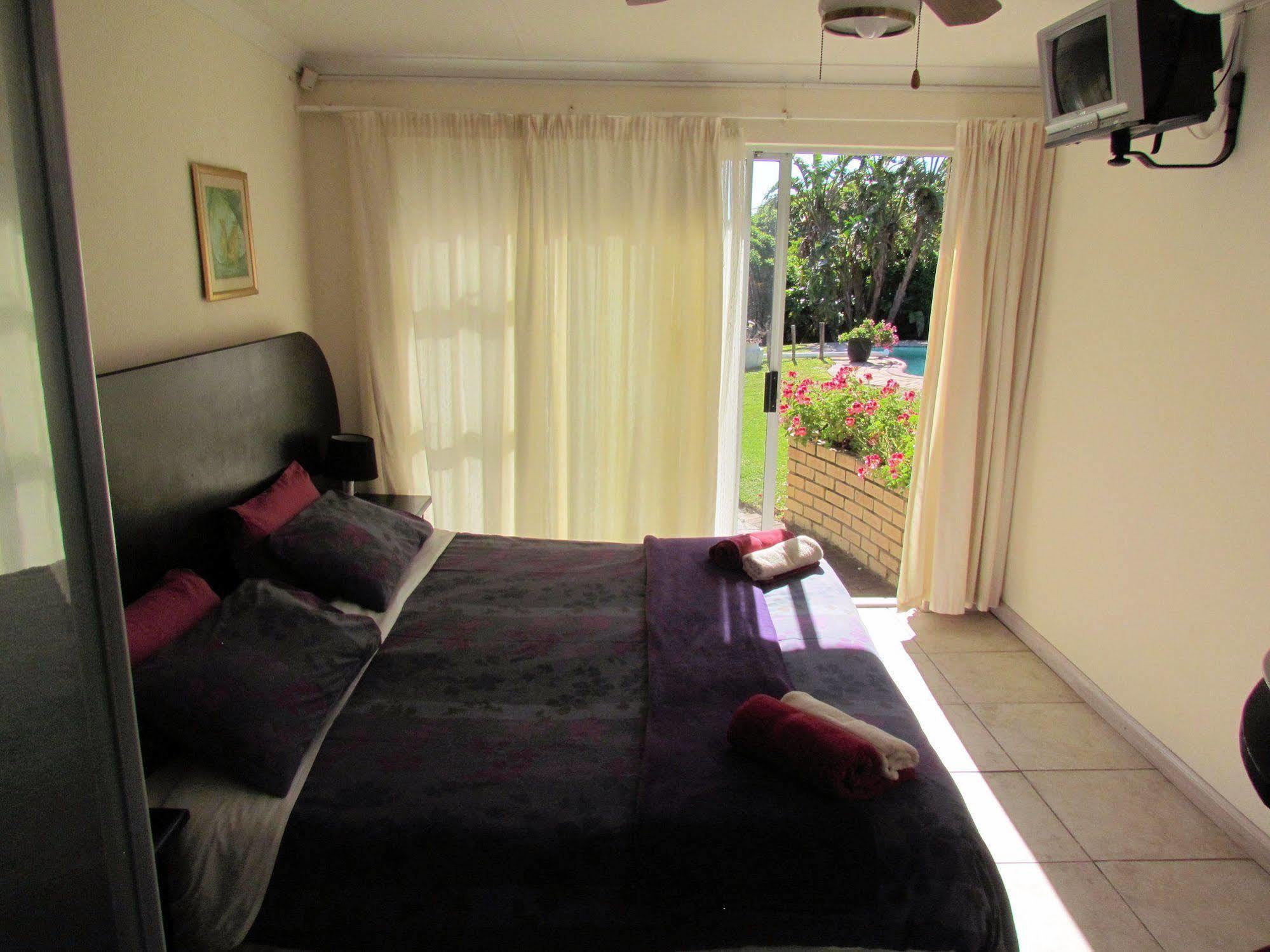 Blue Horizon Bay Guest House Van Stadensriviermond Bagian luar foto